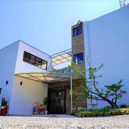 Mtny Hotel Жушан Екстериор снимка