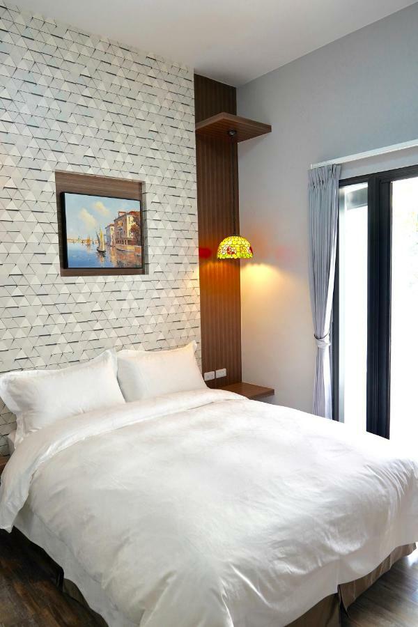 Mtny Hotel Жушан Екстериор снимка